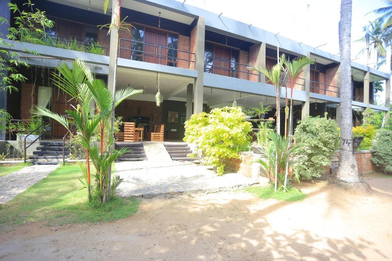 Hotel Riverrina Negombo Exterior foto