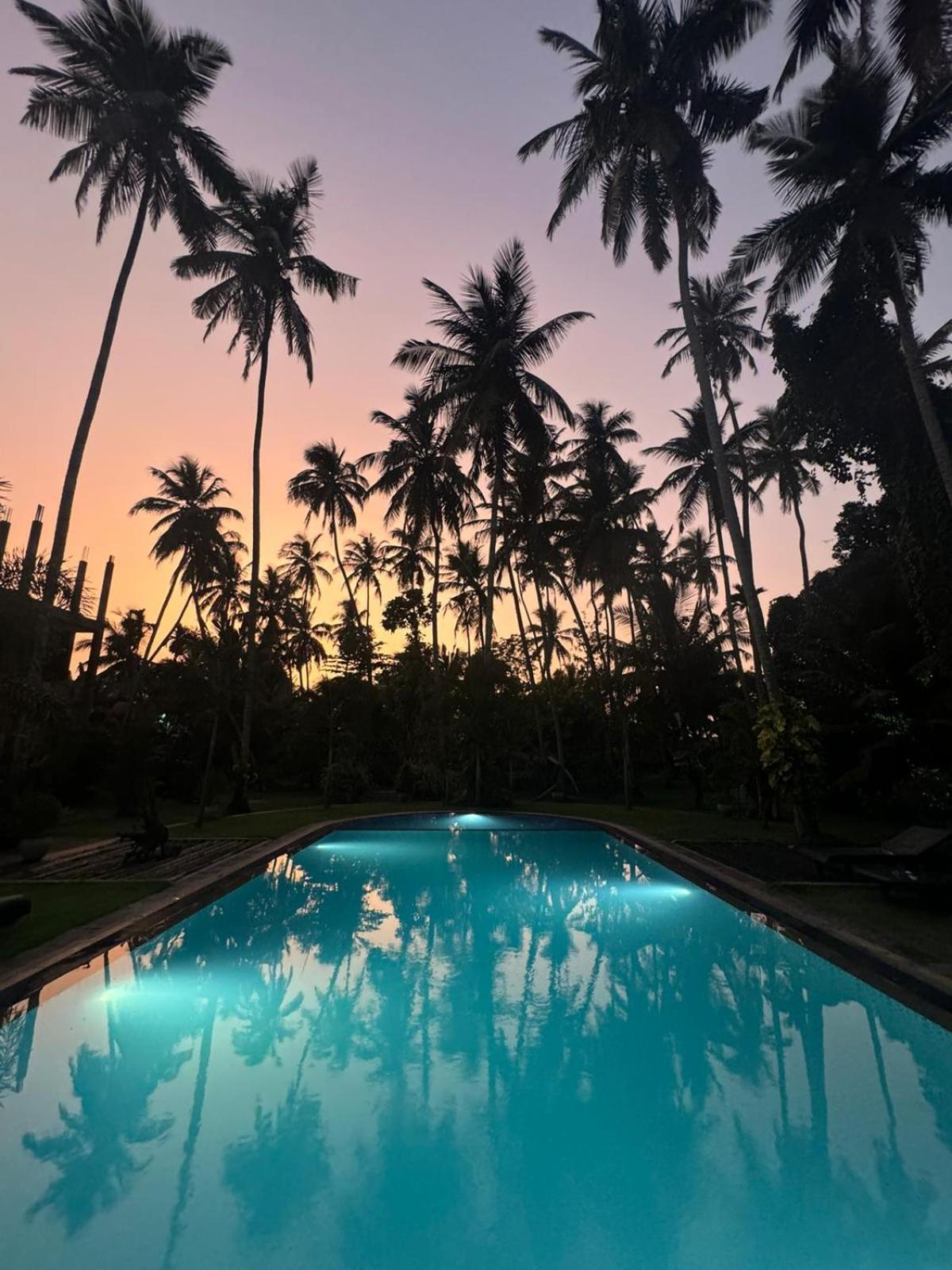 Hotel Riverrina Negombo Exterior foto
