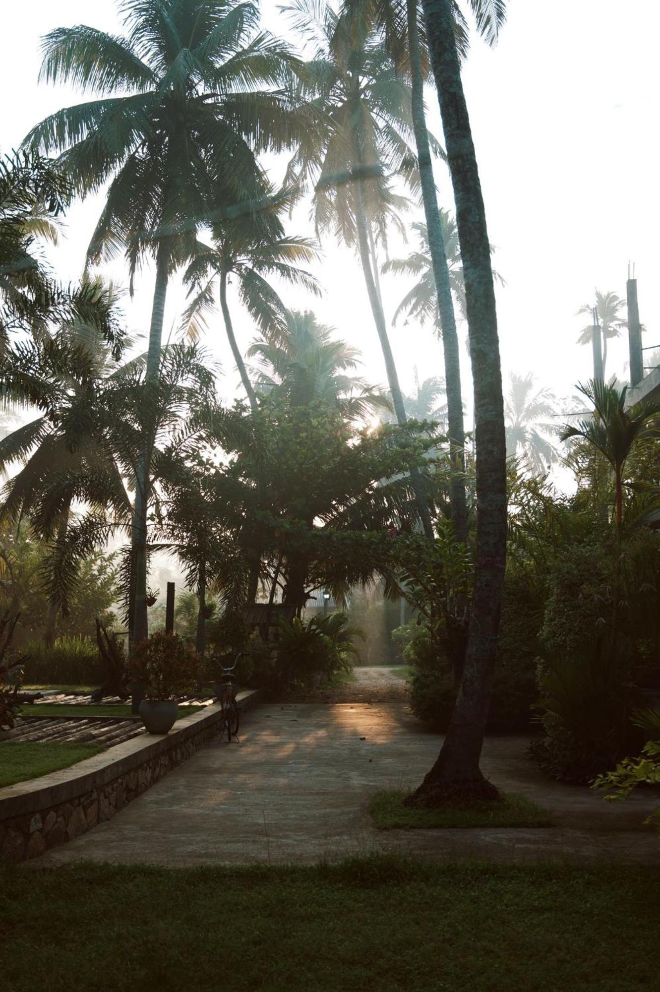 Hotel Riverrina Negombo Exterior foto